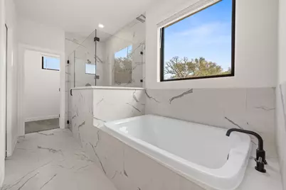 416 Green Leaf, Horseshoe Bay, TX 78657 - Photo 17