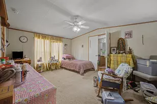 105 S Austin Dr, Paige, TX 78659 - Photo 7