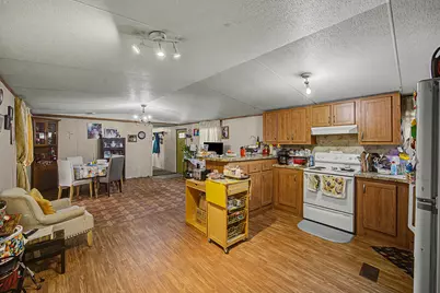 105 S Austin Drive, Paige, TX 78659 - Photo 7