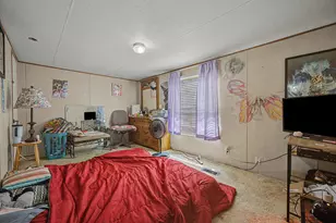 105 S Austin Dr, Paige, TX 78659 - Photo 11