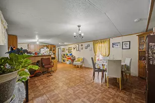 105 S Austin Dr, Paige, TX 78659 - Photo 5