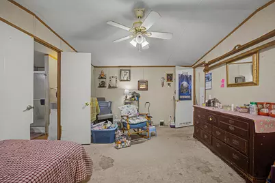 105 S Austin Drive, Paige, TX 78659 - Photo 9