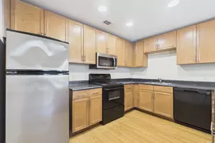 711 W 32nd St, Austin, TX 78705 - Photo 9