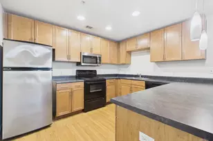 711 W 32nd St, Austin, TX 78705 - Photo 7