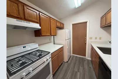 416 Greenlawn Boulevard, Round Rock, TX 78664 - Photo 13