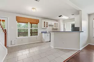 17509 Village Dr, Dripping Springs, TX 78620 - Photo 9