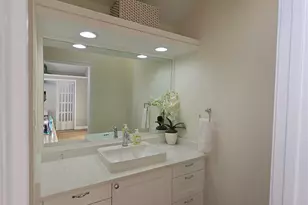 7122 Wood Hollow Dr, Austin, TX 78731 - Photo 11