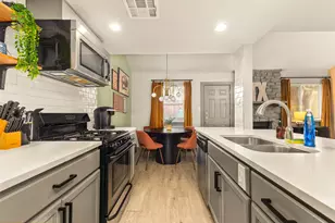 2418 Burleson Ct, Austin, TX 78741 - Photo 15