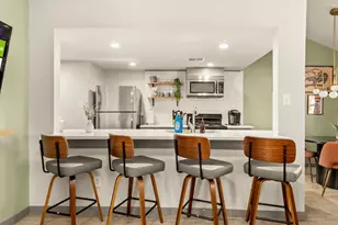 2418 Burleson Ct, Austin, TX 78741 - Photo 11