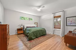 919 E 51st St, Austin, TX 78751 - Photo 17