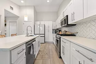 919 E 51st St, Austin, TX 78751 - Photo 11