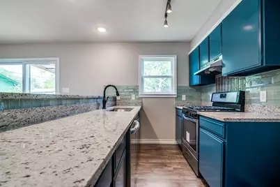 500 Lockwood Street, San Marcos, TX 78666 - Photo 9