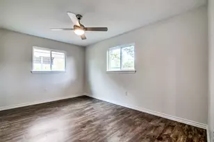 500 Lockwood St, San Marcos, TX 78666 - Photo 11