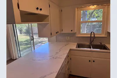 1901 Vallejo Street, Austin, TX 78757 - Photo 7