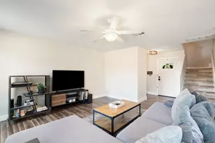 13016 Wedding, Manor, TX 78653 - Photo 7