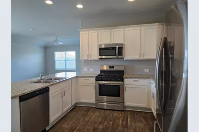 101 Stellamar Drive, Hutto, TX 78634 - Photo 17