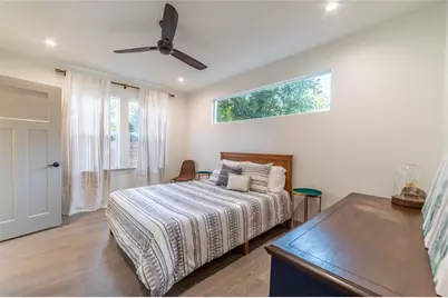3007 E 14 1/2 Street #Unit B, Austin, TX 78702 - Photo 13