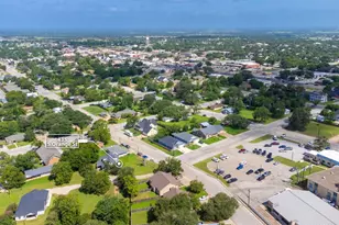 435 S Orange St, Giddings, TX 78942 - Photo 35