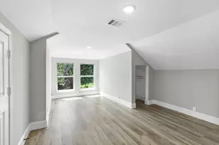 435 S Orange St, Giddings, TX 78942 - Photo 27