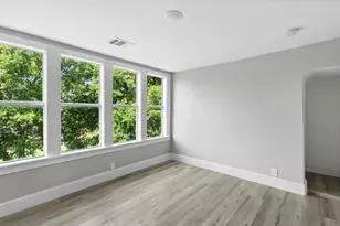 435 S Orange St, Giddings, TX 78942 - Photo 29