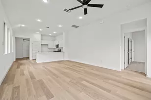 181 Hornet St, Elgin, TX 78621 - Photo 9