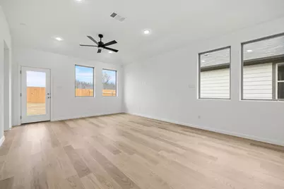181 Hornet Street, Elgin, TX 78621 - Photo 11
