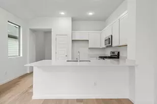 181 Hornet St, Elgin, TX 78621 - Photo 5