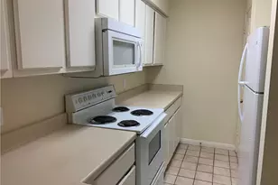 501 W 26th St, Austin, TX 78705 - Photo 5