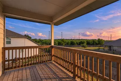 1056 Slight Street, New Braunfels, TX 78130 - Photo 7