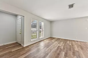 1210 Southport Dr, Austin, TX 78704 - Photo 9