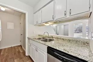1210 Southport Dr, Austin, TX 78704 - Photo 5