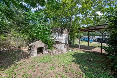 555 Hopewell Road, Bertram, TX 78605 - Photo 23