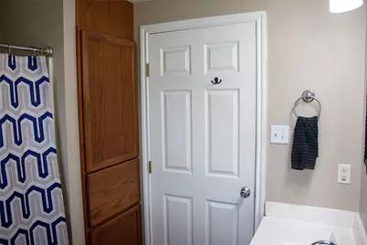 208 Shaw Street, Taylor, TX 76574 - Photo 17