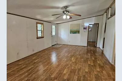 127 Iroquois Drive, Smithville, TX 78957 - Photo 3