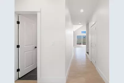 113 Eaglenest Court, Smithville, TX 78957 - Photo 3