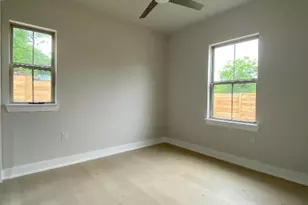 6920 Bethune Ave, Austin, TX 78752 - Photo 3