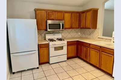112 Cowboy Cove, Kyle, TX 78640 - Photo 7