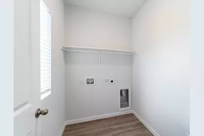 303 Clearlake Drive, Hutto, TX 78634 - Photo 13