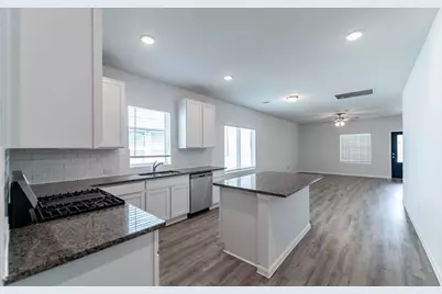 303 Clearlake Drive, Hutto, TX 78634 - Photo 7