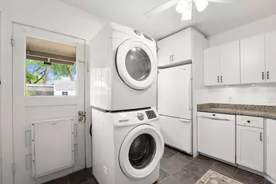 1504 Ullrich Avenue, Austin, TX 78756 - Photo 9