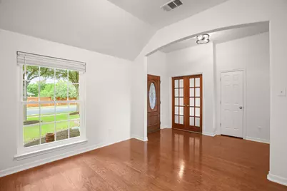 2206 Hayfield Square, Pflugerville, TX 78660 - Photo 3