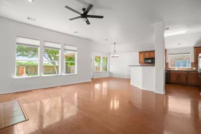 2206 Hayfield Square, Pflugerville, TX 78660 - Photo 9