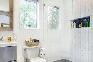 1910 Kinney Ave, Austin, TX 78704 - Photo 25