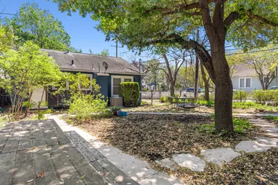 1910 Kinney Avenue, Austin, TX 78704 - Photo 15