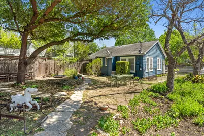 1910 Kinney Avenue, Austin, TX 78704 - Photo 15