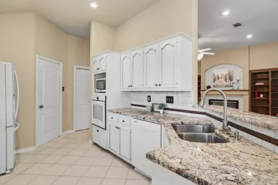 30107 Hamlet Circle, Georgetown, TX 78628 - Photo 13