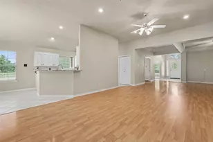 30107 Hamlet Cir, Georgetown, TX 78628 - Photo 9