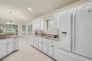 30107 Hamlet Cir, Georgetown, TX 78628 - Photo 15