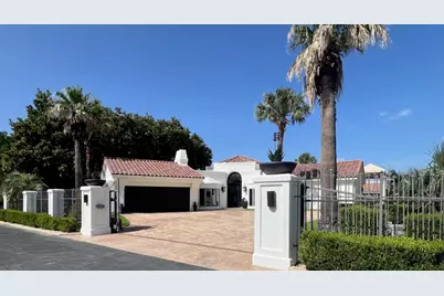 101 Far North Circle, Horseshoe Bay, TX 78657 - Photo 3