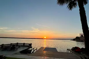 101 Far N Cir, Horseshoe Bay, TX 78657 - Photo 25